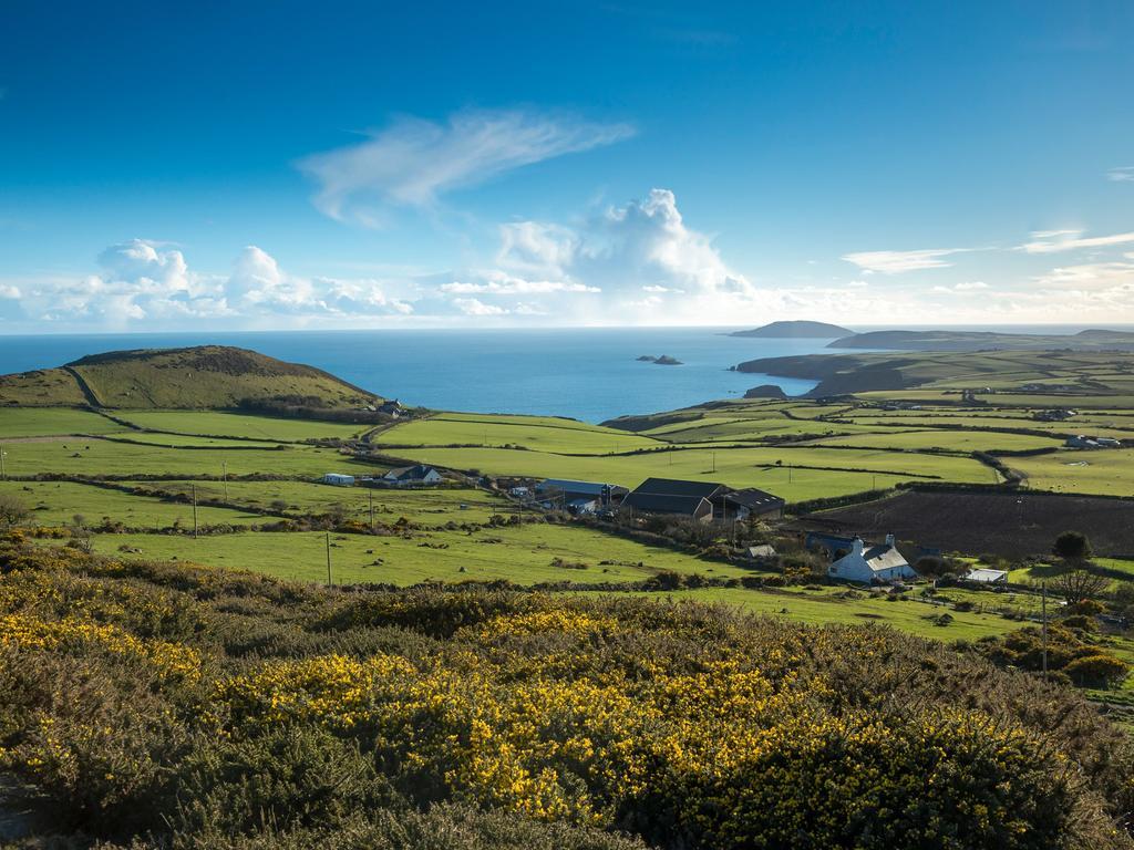 Вилла Rhiw 2 Bryn Tirion Экстерьер фото